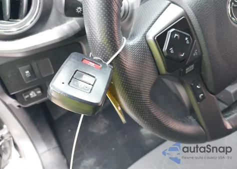 2022 Toyota Tacoma Trd Off Road z USA, uszkodzony, nr VIN 3TMCZ5AN3NM504332